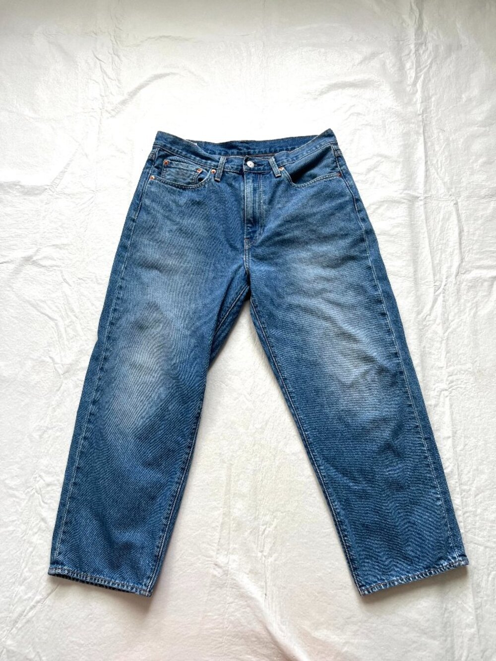 Levis jeans medium wash denim baggy stay loose fit 32x26 cropped big E capital